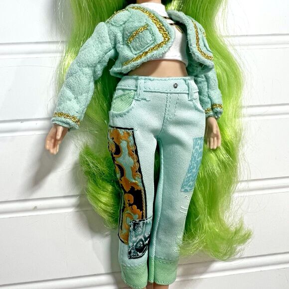 Rainbow High Fashion Jade Hunter Doll MGA Entertainment - Picture 6 of 8